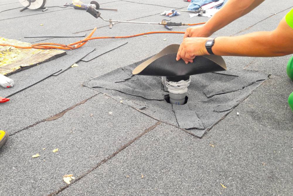 Leaking Commercial Roof: 9 Main Causes And How To Handle It