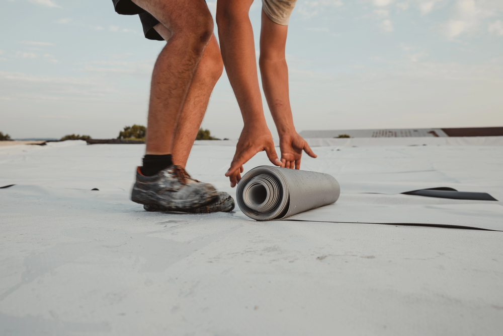 Built-Up Roof Vs. TPO: Which Should You Choose For Commercial Buildings?