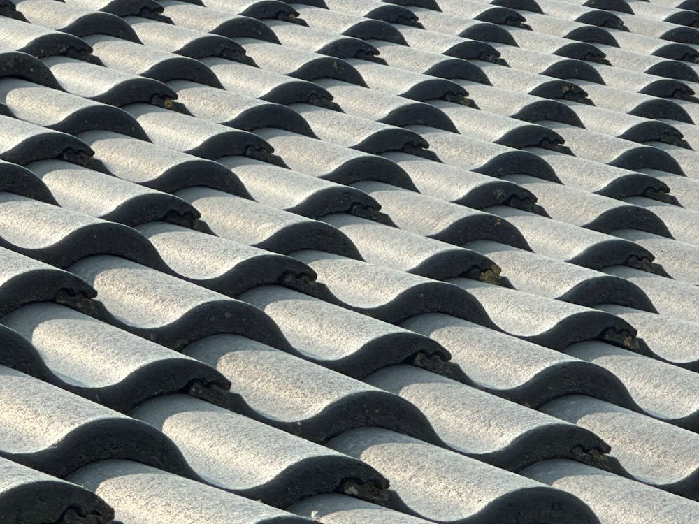 extured roofing tiles showing a weather-resistant design commonly used in Florida roofing systems