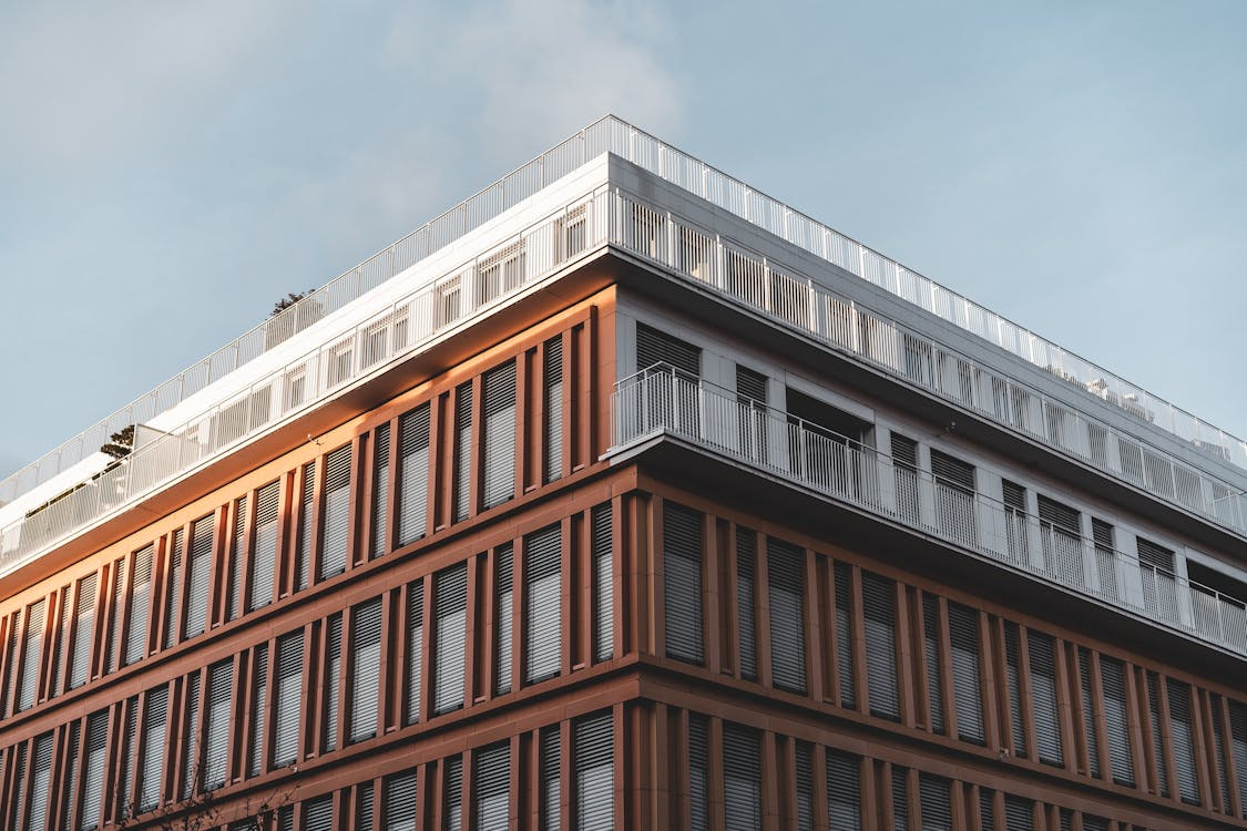 An image of a brown concrete building
