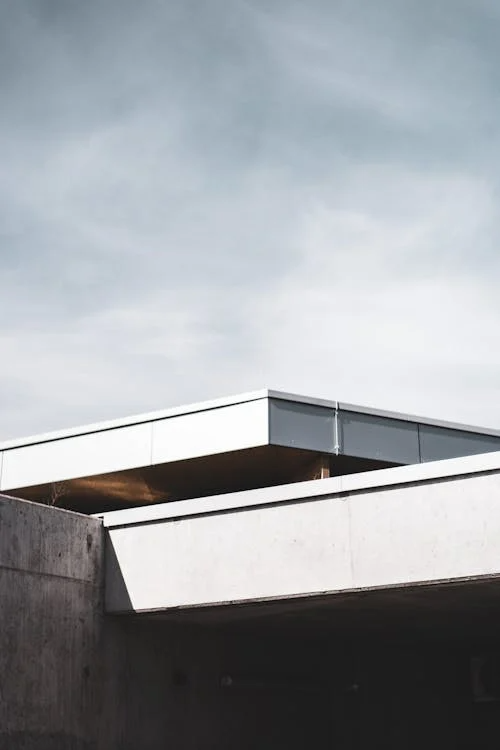 A flat roof of a commercial building